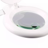 Lente di ingrandimento con lampada e base